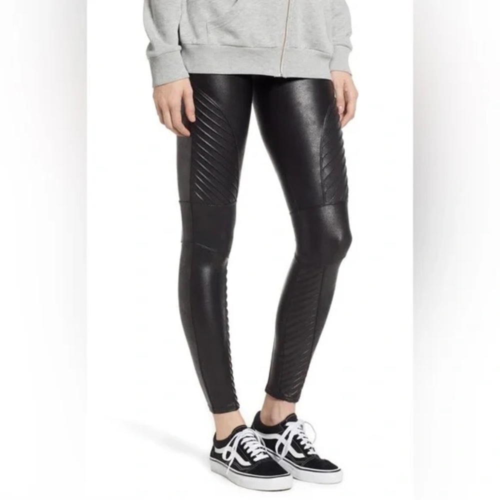 SPANX Faux Leather Moto Leggings Size M Petite